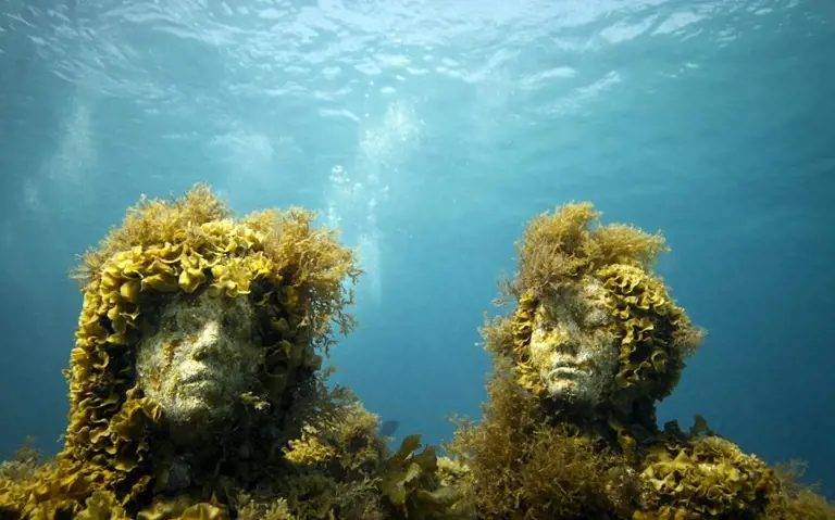 Nationwide Stainless: Supporting Underwater Sculpture for Marine Life